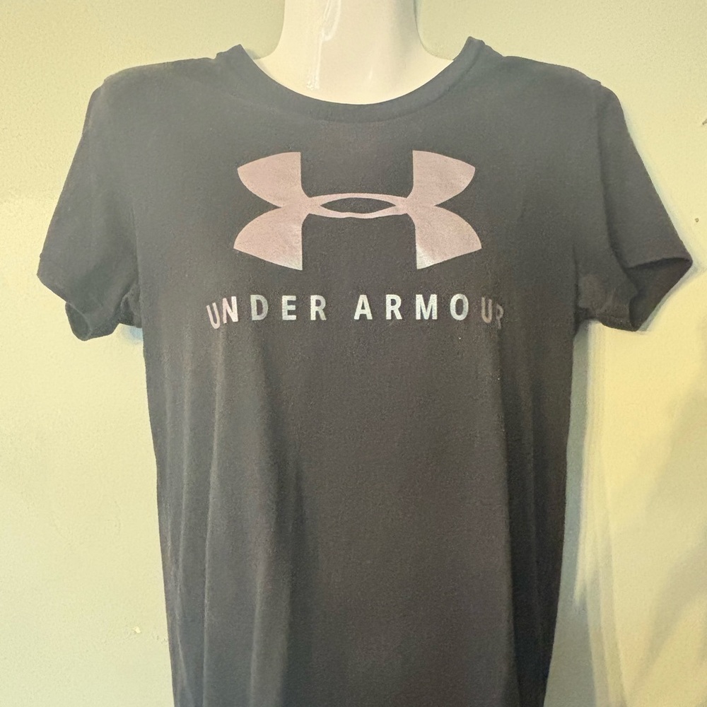 Under Armour Black T-Shirt